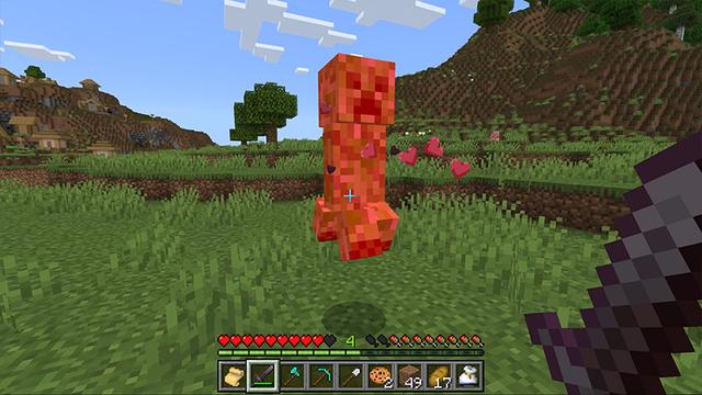 Screenshot of the Minecraft Bedrock Marketplace product Damage Effects created by Aurrora.