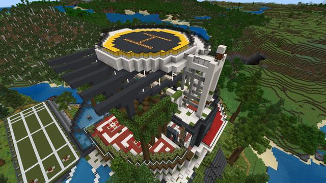 Screenshot of the Minecraft Bedrock Marketplace product Hill Mansion created by BLOCKLAB Studios.