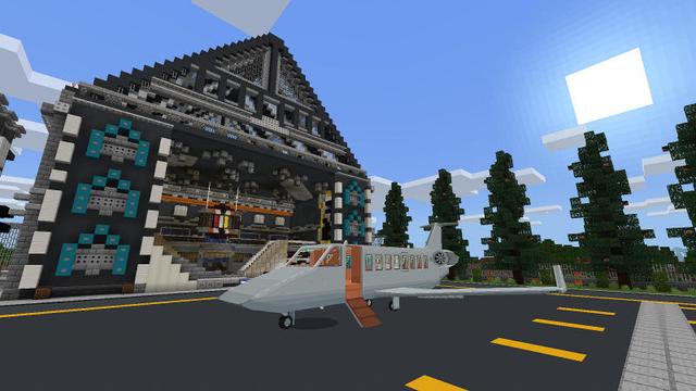 Screenshot of the Minecraft Bedrock Marketplace product Modern Planes created by BLOCKLAB Studios.
