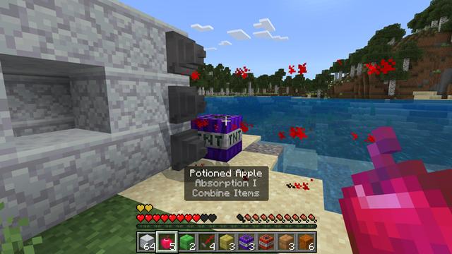 Screenshot of the Minecraft Bedrock Marketplace product COMBINE ITEMS! Add-On created by Chunklabs.