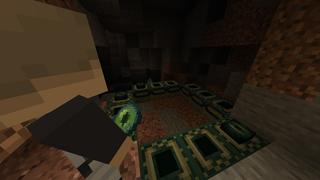 Screenshot of the Minecraft Bedrock Marketplace product SPEEDRUNNER VS HUNTERS! created by Chunklabs.