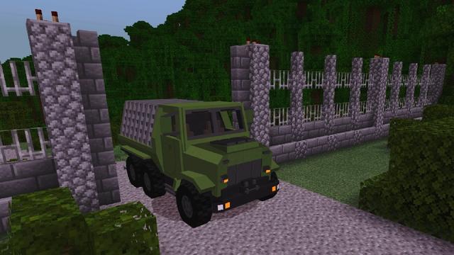 Screenshot of the Minecraft Bedrock Marketplace product Dinosaur Survivors created by CompyCraft.