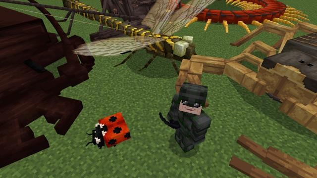 Screenshot of the Minecraft Bedrock Marketplace product Giant Bugs Add-On created by CompyCraft.