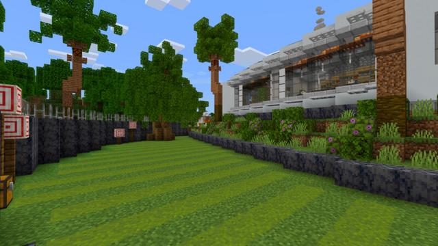 Screenshot of the Minecraft Bedrock Marketplace product Mini Modern Mansion created by CrackedCubes.
