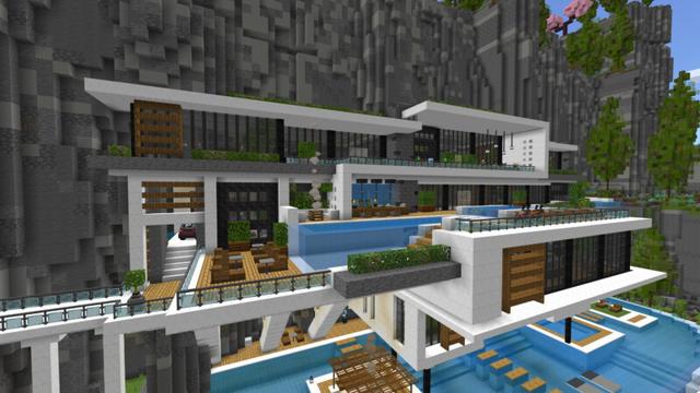 Screenshot of the Minecraft Bedrock Marketplace product Mountainside Mansion created by CrackedCubes.
