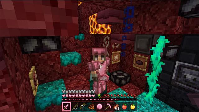 Screenshot of the Minecraft Bedrock Marketplace product Rose 16x PvP Pack created by CubeCraft Games.