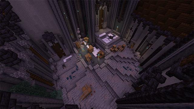 Screenshot of the Minecraft Bedrock Marketplace product Dragon Castle created by Diamond Studios.