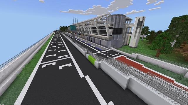 Screenshot of the Minecraft Bedrock Marketplace product Racing Cars - Monza created by Diamond Studios.