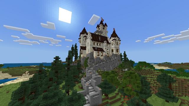 Screenshot of the Minecraft Bedrock Marketplace product Survival Castle created by Diamond Studios.