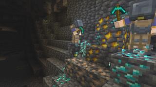 Screenshot of the Minecraft Bedrock Marketplace product ARMOR++ Pack created by Dodo Studios.