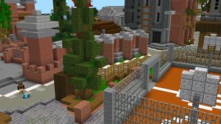 Screenshot of the Minecraft Bedrock Marketplace product Hunters VS Runners created by Dodo Studios.