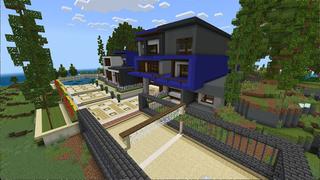 Screenshot of the Minecraft Bedrock Marketplace product Mansion created by Eco Studios.