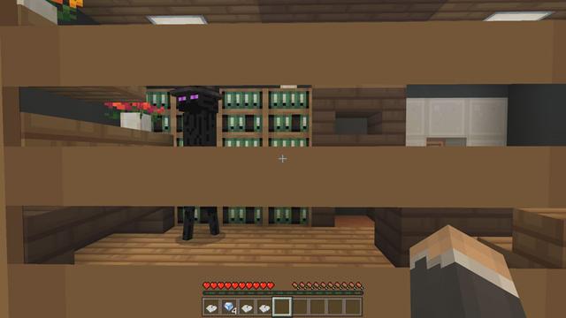 Screenshot of the Minecraft Bedrock Marketplace product The Enderman Heists created by Everbloom Games.