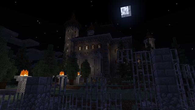 Screenshot of the Minecraft Bedrock Marketplace product Spooky Mansion: Lucky Blocks created by Fall Studios.