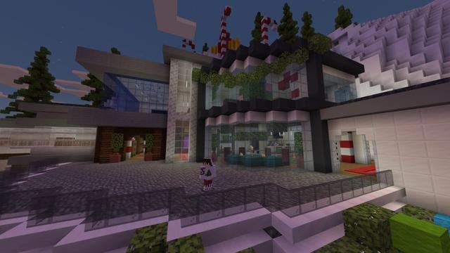 Screenshot of the Minecraft Bedrock Marketplace product Christmas Winter Mansion created by Fun Creators.