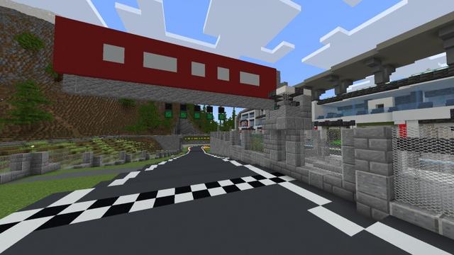 Screenshot of the Minecraft Bedrock Marketplace product Ultimate Race Track created by Fun Creators.