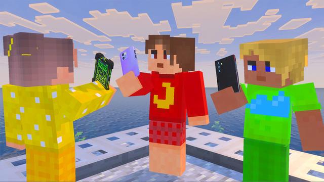 Screenshot of the Minecraft Bedrock Marketplace product Smartphones Add-On created by GoE-Craft.