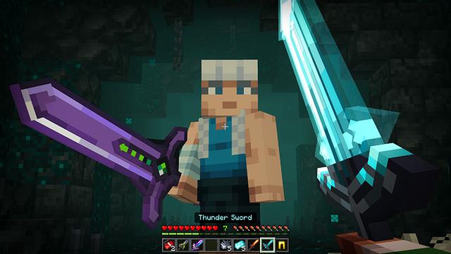 Screenshot of the Minecraft Bedrock Marketplace product WEAPONS UPDATE created by Honeyfrost.