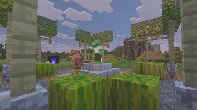 Screenshot of the Minecraft Bedrock Marketplace product Better Beacons created by In Mine.