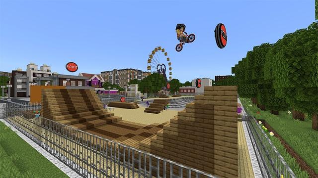 Screenshot of the Minecraft Bedrock Marketplace product Advanced Roleplay created by Lifeboat.