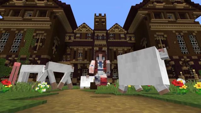 Screenshot of the Minecraft Bedrock Marketplace product Become a Creeper created by Lifeboat.