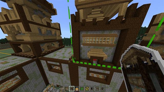 Screenshot of the Minecraft Bedrock Marketplace product Castle Builder created by Lifeboat.