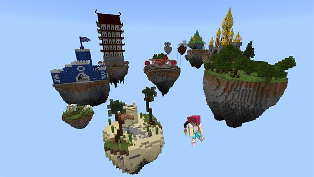 Screenshot of the Minecraft Bedrock Marketplace product Craftable Lucky Blocks created by Lifeboat.