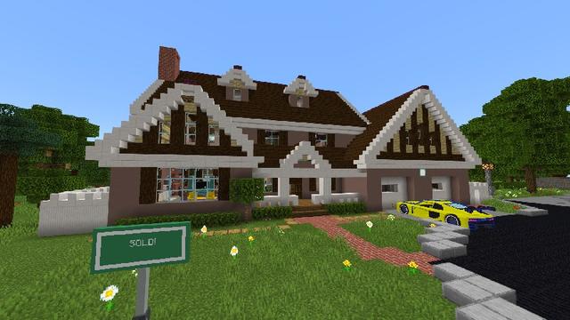 Screenshot of the Minecraft Bedrock Marketplace product Flip That House! created by Lifeboat.