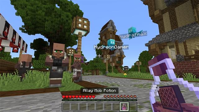 Screenshot of the Minecraft Bedrock Marketplace product Mob Potions created by Lifeboat.
