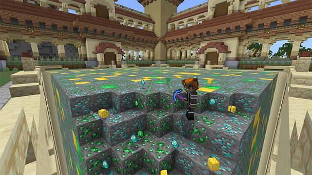 Screenshot of the Minecraft Bedrock Marketplace product Prisons: Origins created by Lifeboat.