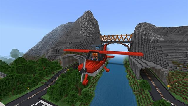 Screenshot of the Minecraft Bedrock Marketplace product Trains, Planes & Automobiles 3 created by Lifeboat.