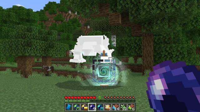 Screenshot of the Minecraft Bedrock Marketplace product EVOLVING MOBS Add-On created by Maca Designs.