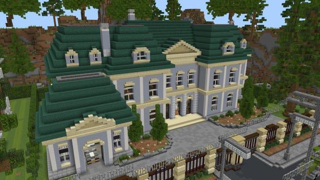 Screenshot of the Minecraft Bedrock Marketplace product Luxury Mansions created by Nitric Concepts.