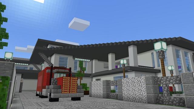 Screenshot of the Minecraft Bedrock Marketplace product Modern Mansions created by Nitric Concepts.