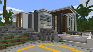 Screenshot of the Minecraft Bedrock Marketplace product Rich Mansions created by Nitric Concepts.