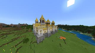 Screenshot of the Minecraft Bedrock Marketplace product Golden Castle created by Odyssey Builds.