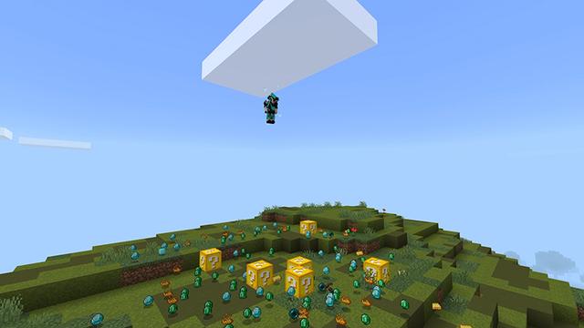 Screenshot of the Minecraft Bedrock Marketplace product LUCKY BLOCKS! created by Pickaxe Studios.