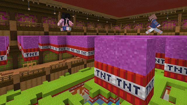 Screenshot of the Minecraft Bedrock Marketplace product TNT RUN created by Pickaxe Studios.