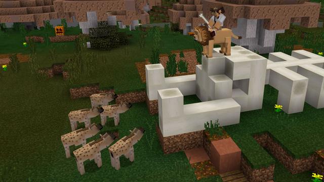 Screenshot of the Minecraft Bedrock Marketplace product Wildlife: Savanna created by PixelHeads.