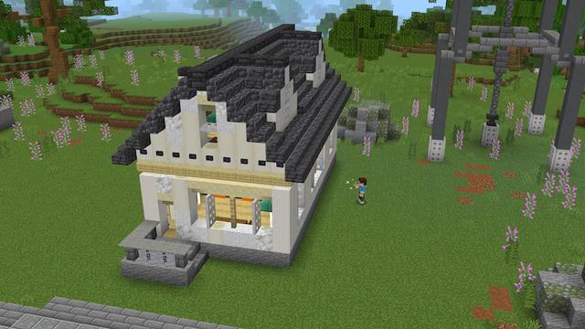 Screenshot of the Minecraft Bedrock Marketplace product Craftable Houses Add-On created by Pixell Studio.