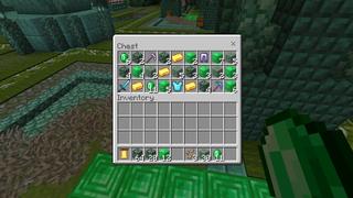 Screenshot of the Minecraft Bedrock Marketplace product Emerald Pyramid created by Pixell Studio.