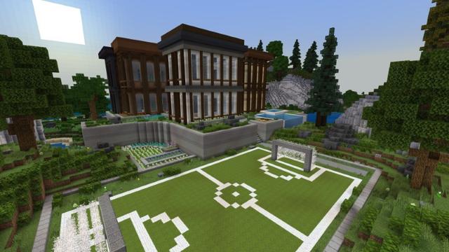 Screenshot of the Minecraft Bedrock Marketplace product Lazy Mansion created by Rainbow Theory.