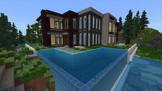 Screenshot of the Minecraft Bedrock Marketplace product Royal Mansion created by Rainbow Theory.