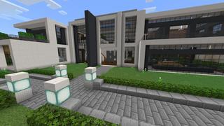 Screenshot of the Minecraft Bedrock Marketplace product Beachside Vacation Mansion created by Razzleberries.