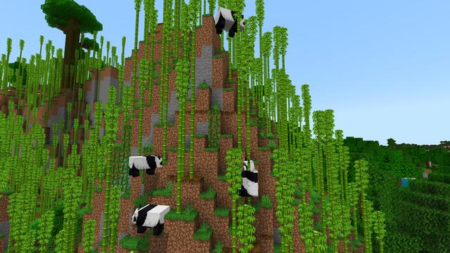 Screenshot of the Minecraft Bedrock Marketplace product Climbing Mobs created by ThunderAy.