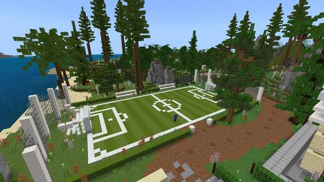 Screenshot of the Minecraft Bedrock Marketplace product Luxury Mansion created by Street Studios.