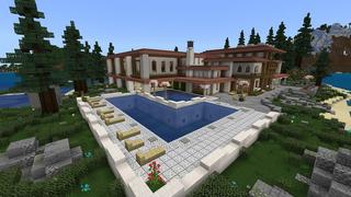 Screenshot of the Minecraft Bedrock Marketplace product Royal Mansion created by Street Studios.