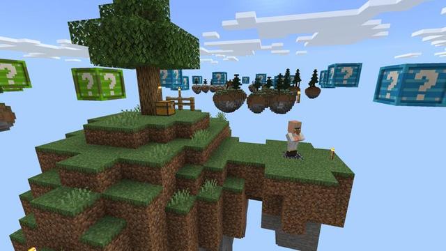 Screenshot of the Minecraft Bedrock Marketplace product Skyblock Lucky Block created by Waypoint Studios.