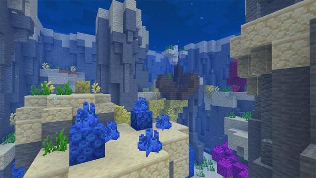 Screenshot of the Minecraft Bedrock Marketplace product Space Battles PvP created by Waypoint Studios.